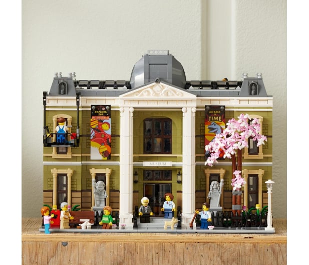 LEGO Icons 10326 Muzeum Historii Naturalnej - 1202301 - zdjęcie 6